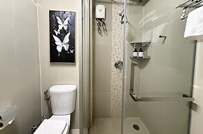 UTD 8 Hotel & Residence