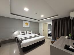 UTD 8 Hotel & Residence