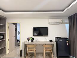UTD 8 Hotel & Residence