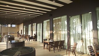 Riva Beach Resort