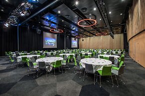 Clarion Hotel The Edge