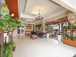 Alron Hotel Kuta Powered by Archipelago