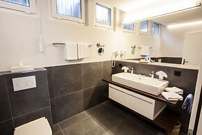 Garni Hotel Frohburg