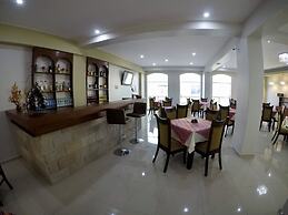 Casona Plaza Colonial AQP