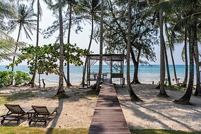 High Season Pool Villa & Spa
