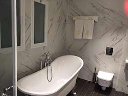 Kikar Boutique Hotel