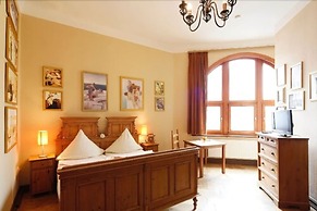 Hotel Avalon