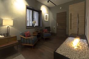 Uvence Arte + Hotel