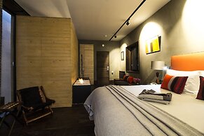 Uvence Arte + Hotel