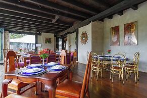 Uvence Arte + Hotel