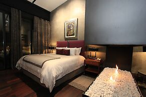 Uvence Arte + Hotel