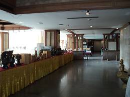 Diamond River Ping Petch-Ngam Hotel