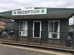 Canberra Carotel Motel