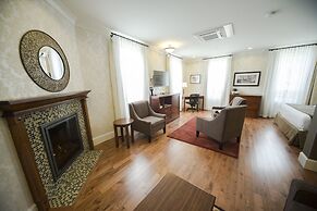 Hume Hotel & Spa