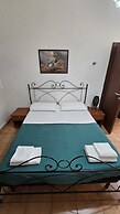 Meltin' Rome Guesthouse