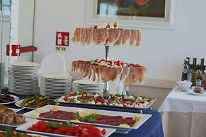 Hotel King