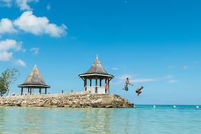 SeaGarden Beach Resort - All Inclusive