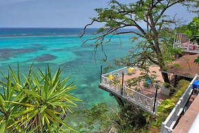 Hibiscus Lodge