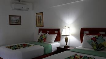 Hibiscus Lodge
