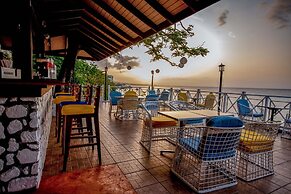 Hibiscus Lodge