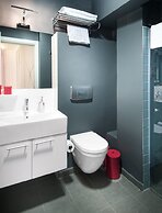Nuru Ziya Residence