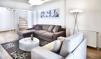 Nuru Ziya Residence
