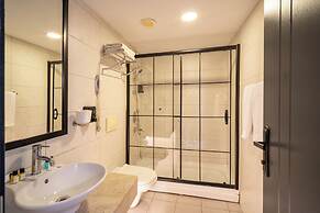 Grand S Hotel