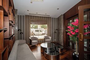 Grand S Hotel