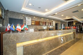 Grand S Hotel