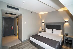 Grand S Hotel