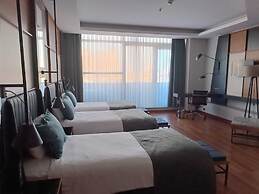 Expoist Hotel