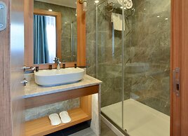 Expoist Hotel