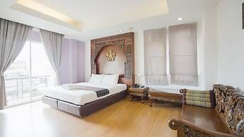 Korbua House