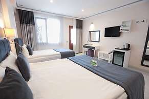 Skalion Hotel