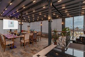 Skalion Hotel