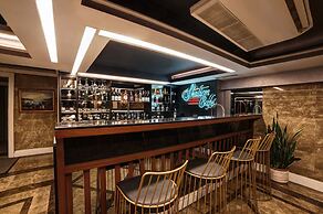 Skalion Hotel