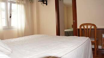 Hotel LARRY