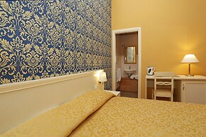 DG Prestige Room