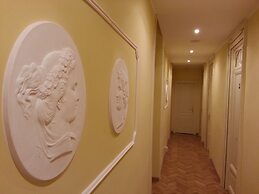 DG Prestige Room