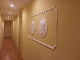 DG Prestige Room