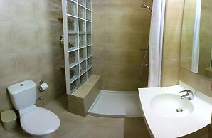 Myroandrou Beach Apartments