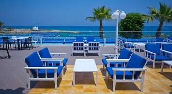 Myroandrou Beach Apartments