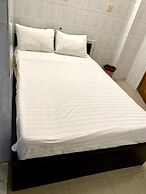 Hotel Tropical Daisy