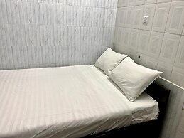 Hotel Tropical Daisy