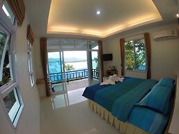 Moon Beach Resort