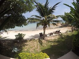 Moon Beach Resort