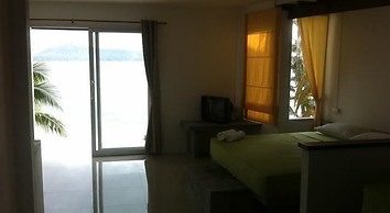 Moon Beach Resort
