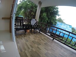 Moon Beach Resort
