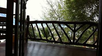 Moon Beach Resort