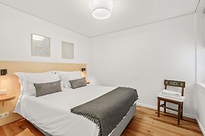 B.Places Apartments